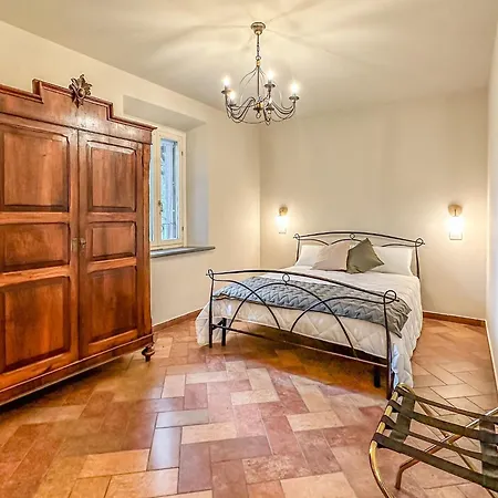 Naldi Relais 호텔 *