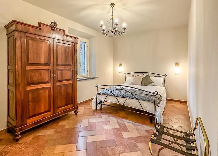 Naldi Relais מלון *