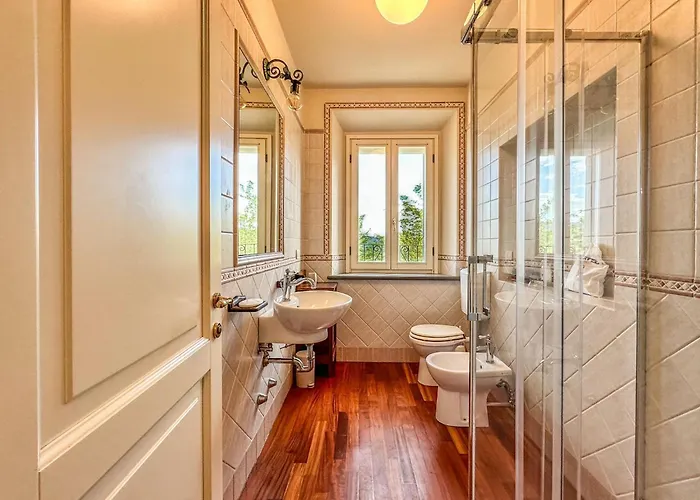 Naldi Relais מלון *